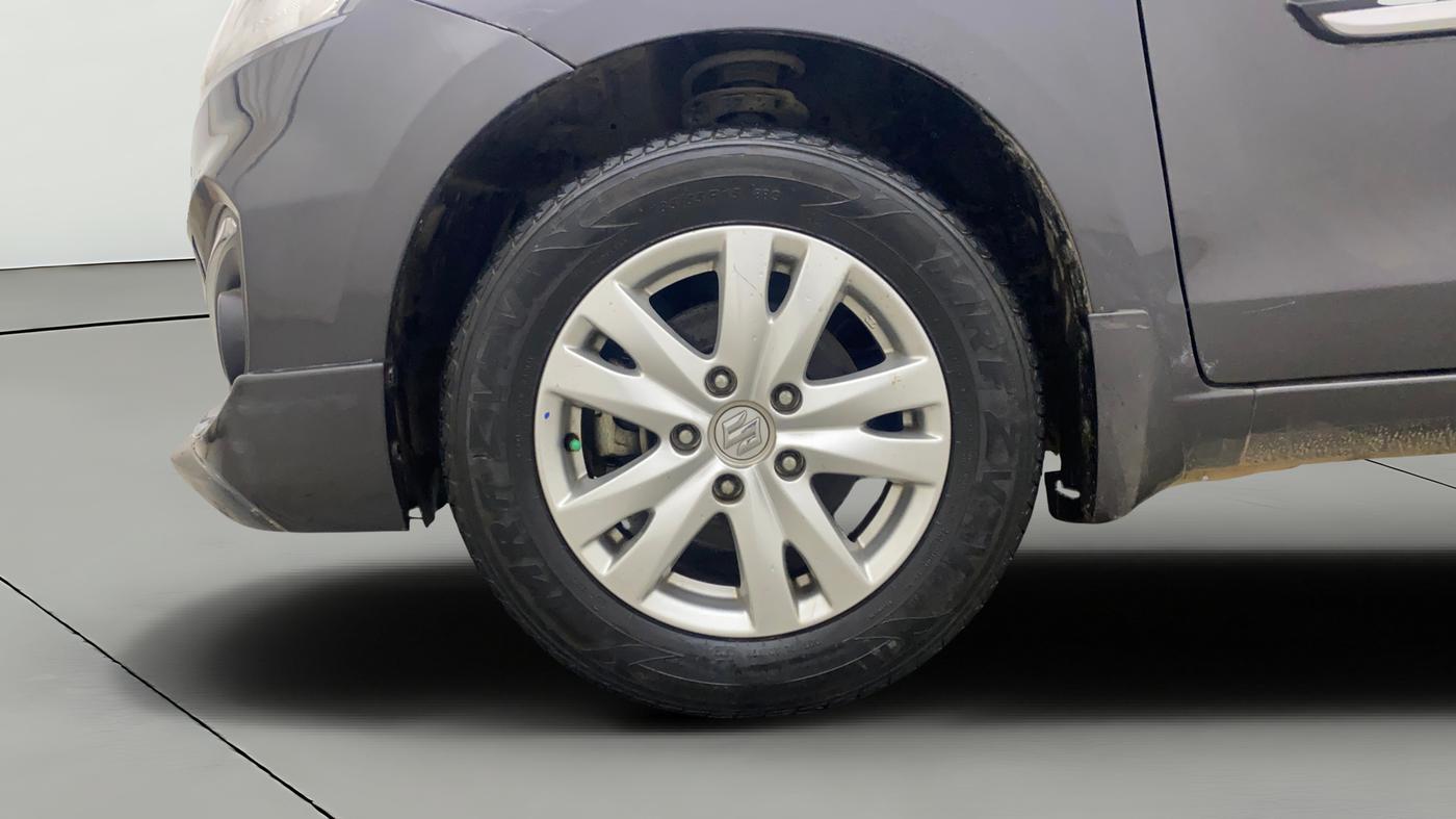 2018 Maruti Ertiga ZXI+, Petrol, Manual, 48,250 km, Left Front Wheel