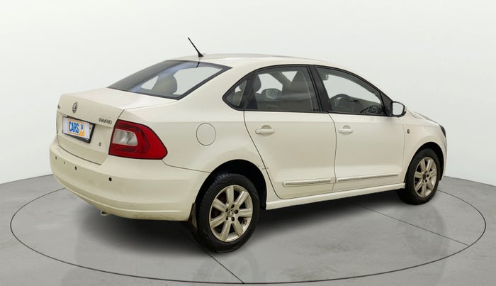 2014 Skoda Rapid AMBITION 1.6 MPI MT PLUS, Petrol, Manual, 45,837 km, Right Back Diagonal