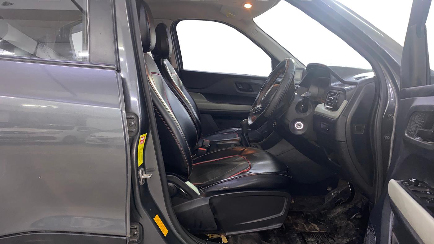 2024 Tata PUNCH ADVENTURE MT CNG , CNG, Manual, 92,667 km, Right Side Front Door Cabin