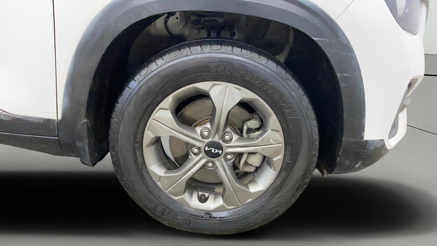 2023 KIA SELTOS HTK PLUS 1.5 DIESEL, Diesel, Manual, 44,183 km, Right Front Wheel