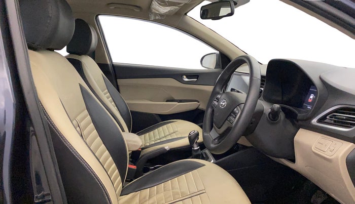 2021 Hyundai Verna SX 1.5 VTVT, Petrol, Manual, 37,722 km, Right Side Front Door Cabin