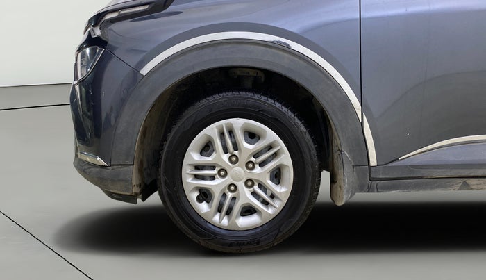 2023 KIA CARENS PRESTIGE 1.5 PETROL 7 STR, Petrol, Manual, 40,272 km, Left Front Wheel