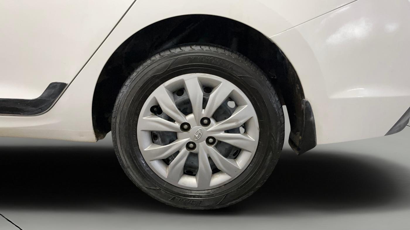 2019 Hyundai Verna 1.4 EX PETROL, Petrol, Manual, 97,678 km, Left Rear Wheel
