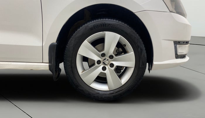 2017 Skoda Rapid AMBITION 1.5 TDI, Diesel, Manual, 1,02,417 km, Right Front Wheel