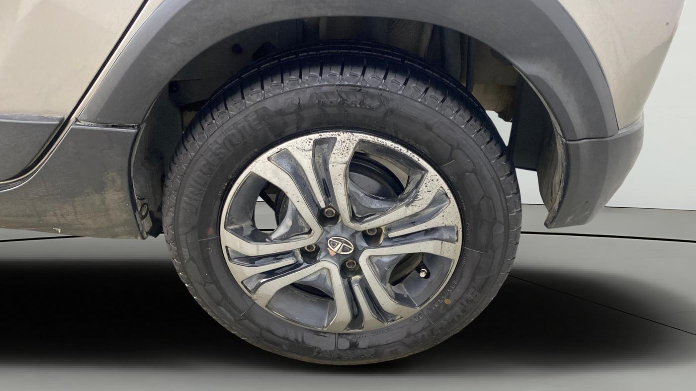 2018 Tata TIAGO NRG PETROL, Petrol, Manual, 41,181 km, Left Rear Wheel