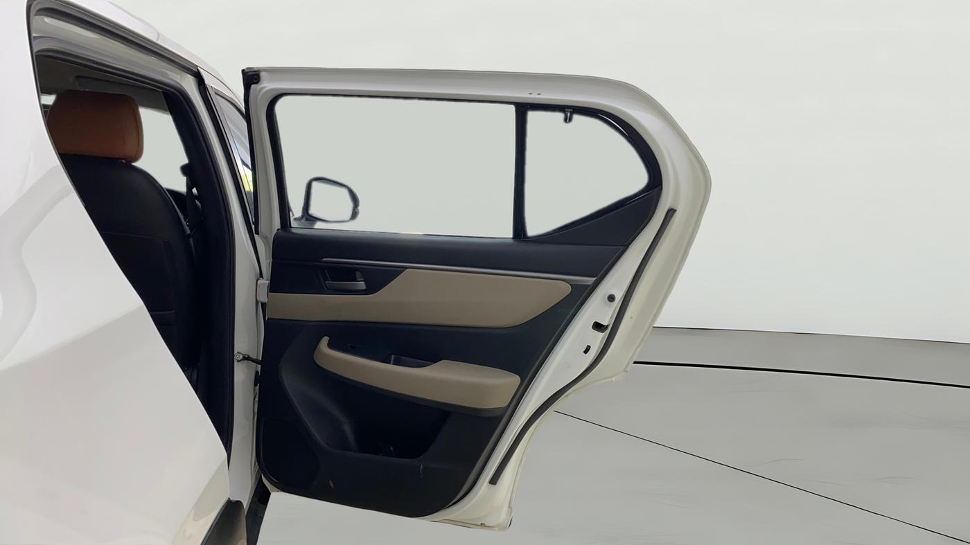 2024 Honda ELEVATE V CVT, Petrol, Automatic, 9,397 km, RHS Rear Door