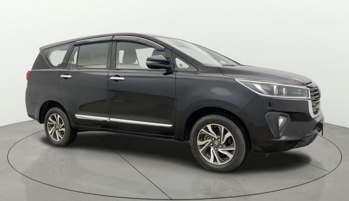 2022 Toyota Innova Crysta 2.7 VX 7 STR, Petrol, Manual, 36,534 km, Right Front Diagonal