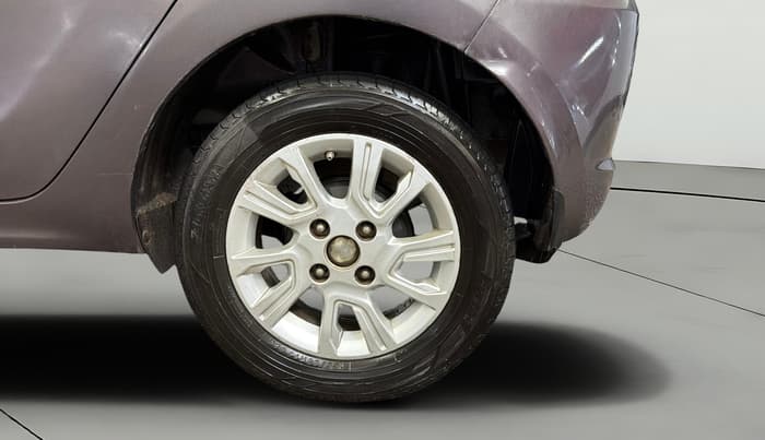 2017 Tata Tiago XZA PETROL, Petrol, Automatic, 96,720 km, Left Rear Wheel