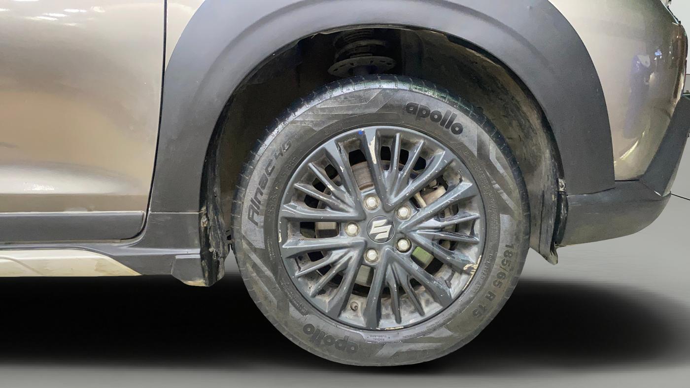2021 Maruti XL6 ZETA MT, Petrol, Manual, 77,458 km, Right Front Wheel