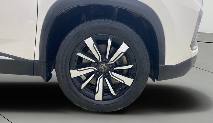 2019 MG HECTOR SHARP 1.5 DCT PETROL, Petrol, Automatic, 1,04,398 km, Right Front Wheel