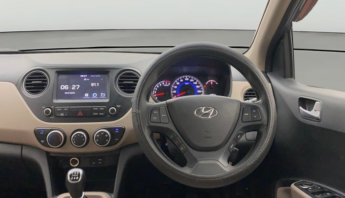 2018 Hyundai Grand i10 SPORTZ (O) 1.2 KAPPA VTVT, Petrol, Manual, 30,999 km, Steering Wheel Close Up