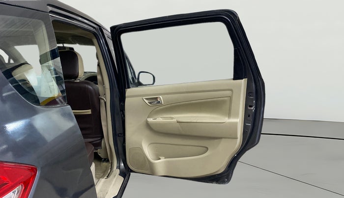 2016 Maruti Ertiga VXI, Petrol, Manual, 47,413 km, RHS Rear Door