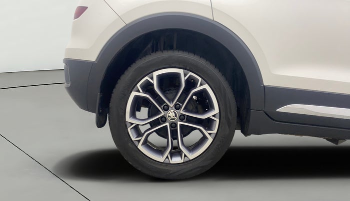 2022 Skoda KUSHAQ STYLE 1.5L TSI MT, Petrol, Manual, 27,212 km, Right Rear Wheel
