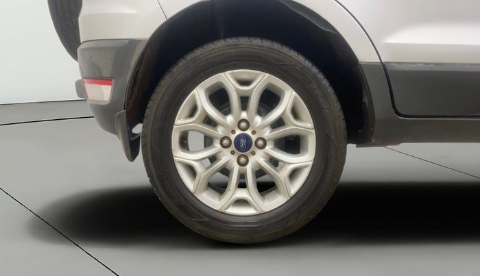 2016 Ford Ecosport TITANIUM 1.5L PETROL, Petrol, Manual, 1,07,587 km, Right Rear Wheel