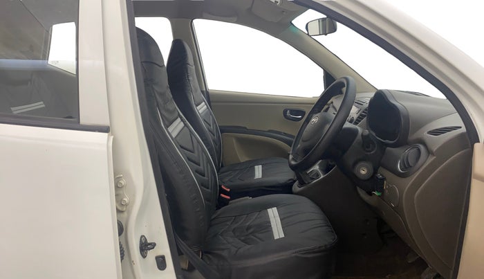 2013 Hyundai i10 SPORTZ 1.2, Petrol, Manual, 63,178 km, Right Side Front Door Cabin