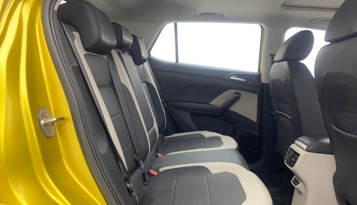 2021 Volkswagen TAIGUN TOPLINE 1.0 TSI AT, Petrol, Automatic, 41,708 km, Right Side Rear Door Cabin