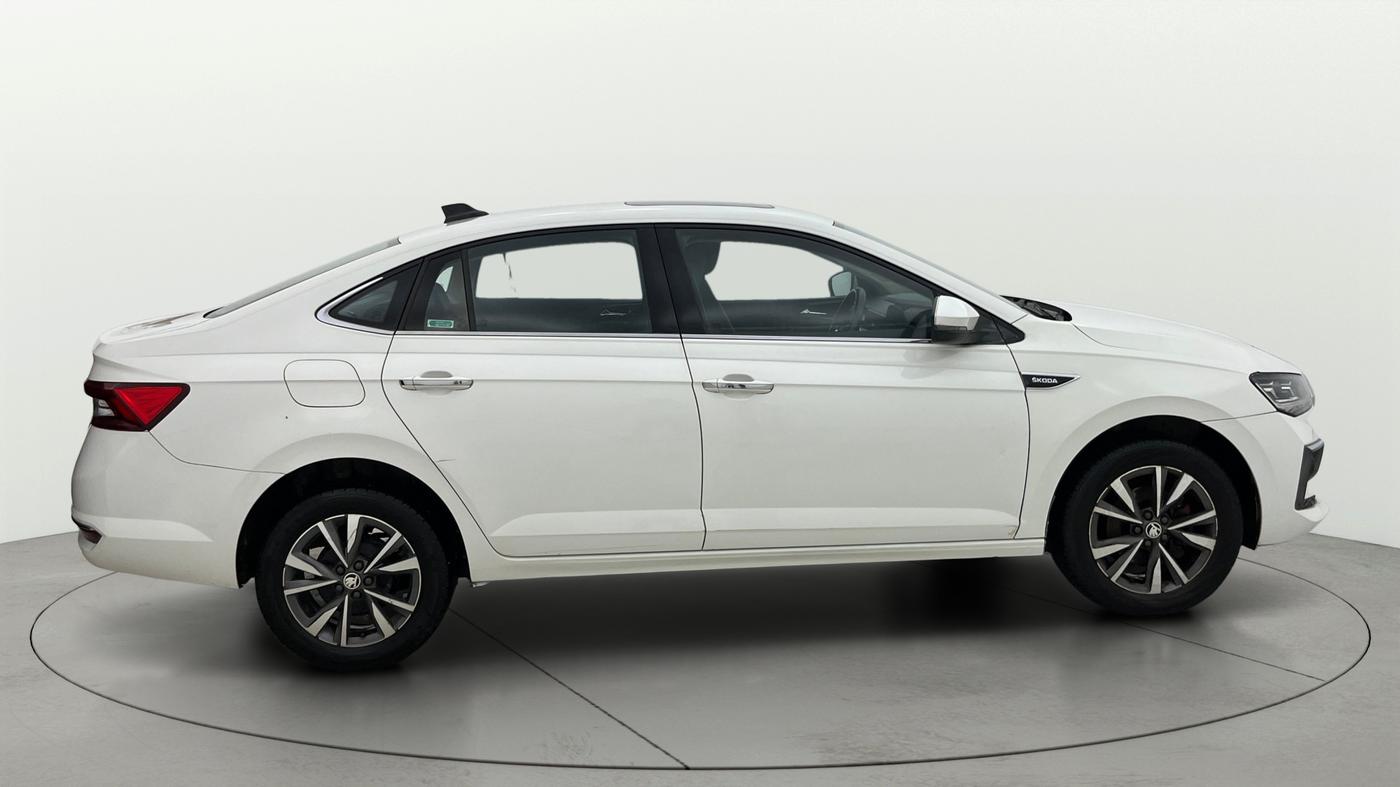 2023 Skoda SLAVIA STYLE 1.0L TSI AT, Petrol, Automatic, 42,661 km, Right Side View