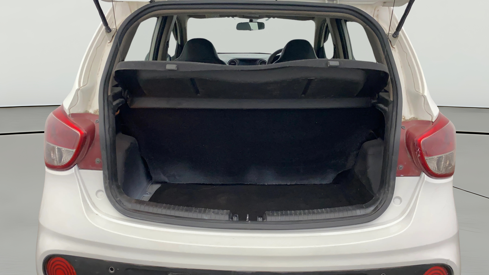 2017 Hyundai Grand i10 ASTA 1.2 KAPPA VTVT, Petrol, Manual, 71,876 km, Boot Open Zoomed View