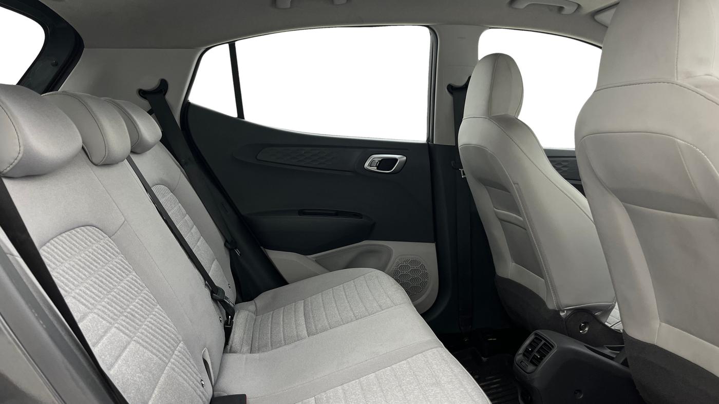 2024 Hyundai GRAND I10 NIOS ASTA AMT 1.2 KAPPA VTVT, Petrol, Automatic, 22,794 km, Right Side Rear Door Cabin