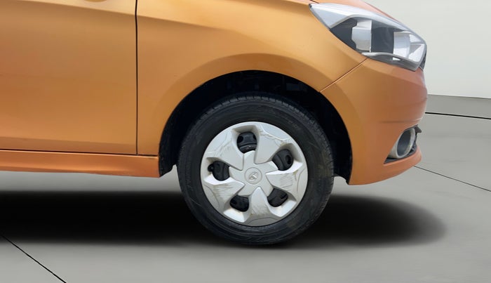 2017 Tata Tiago XZ PETROL, Petrol, Manual, 48,692 km, Right Front Wheel