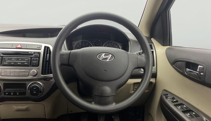 2013 Hyundai i20 MAGNA (O) 1.2, Petrol, Manual, 61,150 km, Steering Wheel Close Up