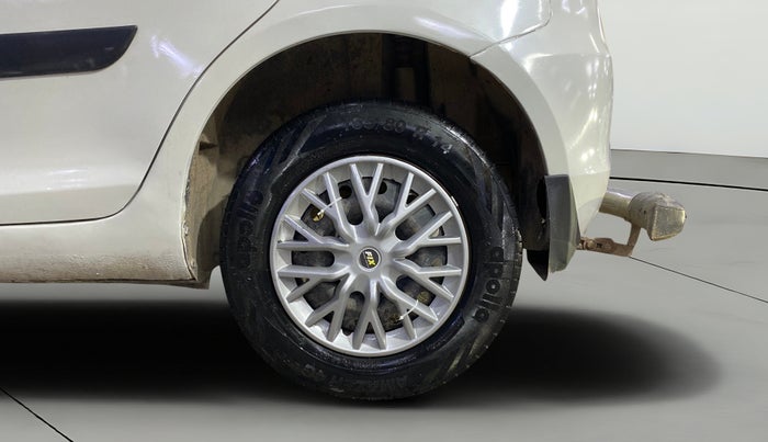 2017 Maruti Swift VXI, Petrol, Manual, 1,15,743 km, Left Rear Wheel