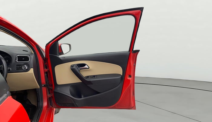 2016 Volkswagen Polo HIGHLINE1.2L, Petrol, Manual, 31,803 km, RHS Front Door