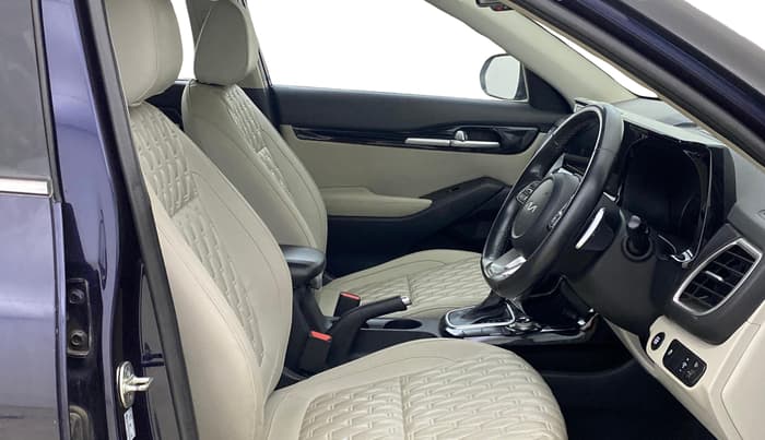 2022 KIA SELTOS  HTX IVT G, Petrol, Automatic, 53,278 km, Right Side Front Door Cabin