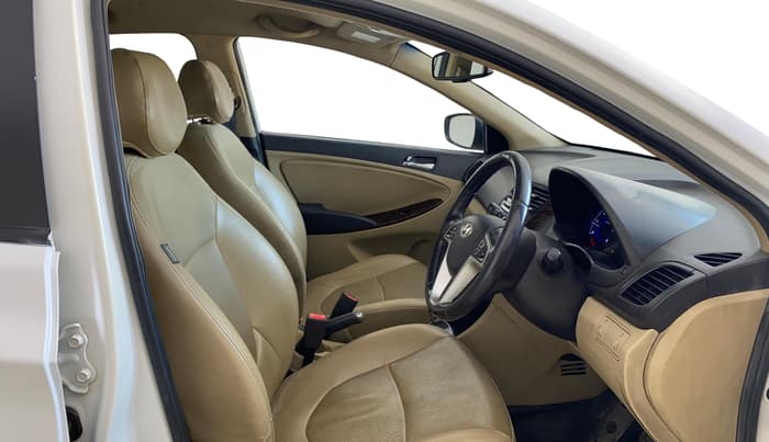 2014 Hyundai Verna FLUIDIC 1.6 CRDI SX OPT AT, Diesel, Automatic, 90,385 km, Right Side Front Door Cabin