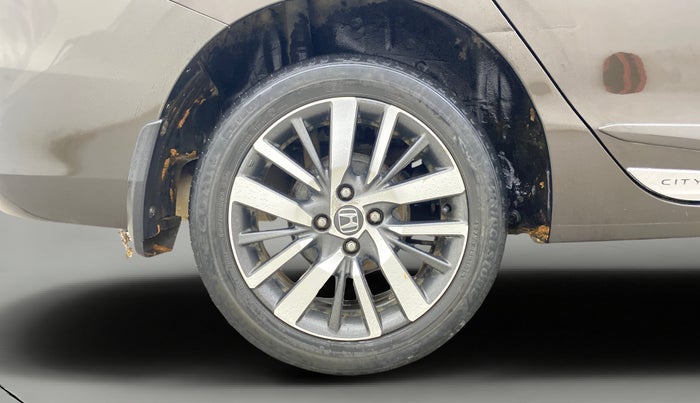 2020 Honda City 1.5L I-VTEC ZX CVT, Petrol, Automatic, 43,822 km, Right Rear Wheel