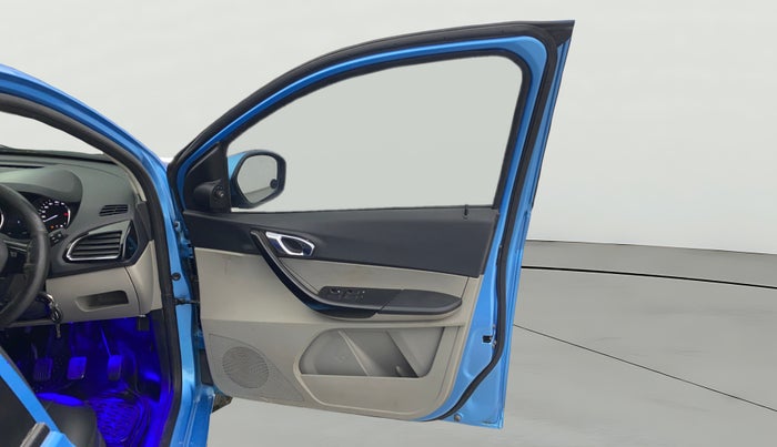 2017 Tata Tiago XZ PETROL, Petrol, Manual, 38,576 km, RHS Front Door