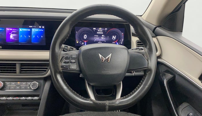 2022 Mahindra XUV700 AX 5 D MT 7 STR, Diesel, Manual, 49,147 km, Steering Wheel Close Up