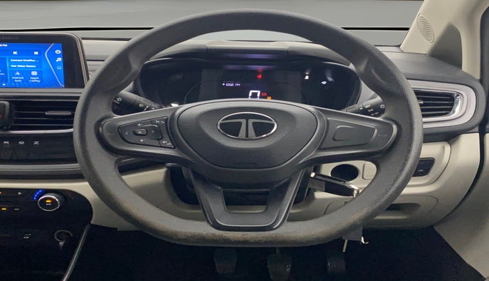 2024 Tata ALTROZ XM PLUS CNG, CNG, Manual, 37,548 km, Steering Wheel Close Up