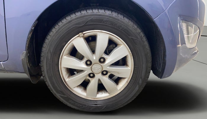 2014 Hyundai i20 SPORTZ 1.4 AT, Petrol, Automatic, 36,575 km, Right Front Wheel