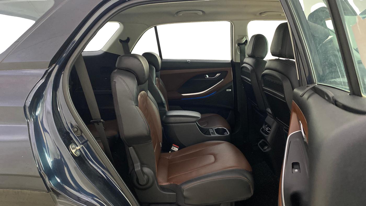 2022 Hyundai ALCAZAR 1.5 SIGNATURE (O) AT 6STR, Diesel, Automatic, 30,479 km, Right Side Rear Door Cabin
