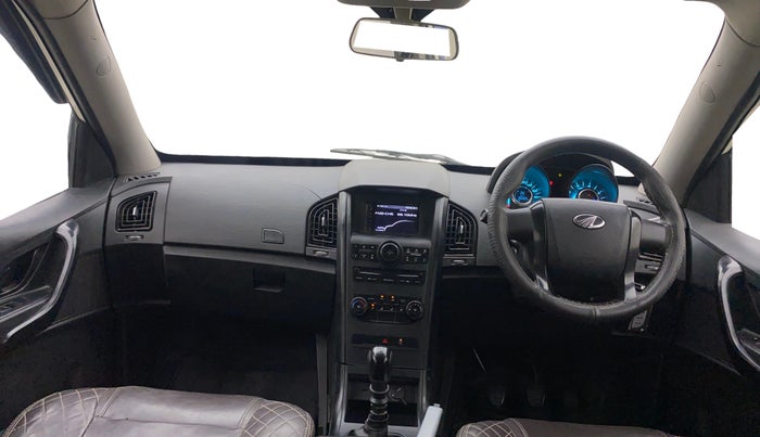 2019 Mahindra XUV500 W5, Diesel, Manual, 85,365 km, Dashboard