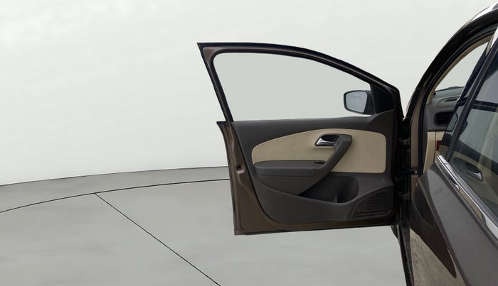 2014 Volkswagen Vento HIGHLINE PETROL AT, Petrol, Automatic, 32,543 km, LHS Front Door