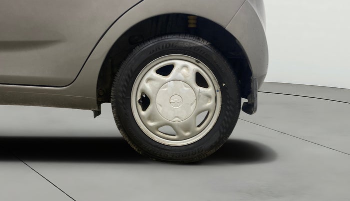 2013 Chevrolet Beat LS PETROL, Petrol, Manual, 34,880 km, Left Rear Wheel