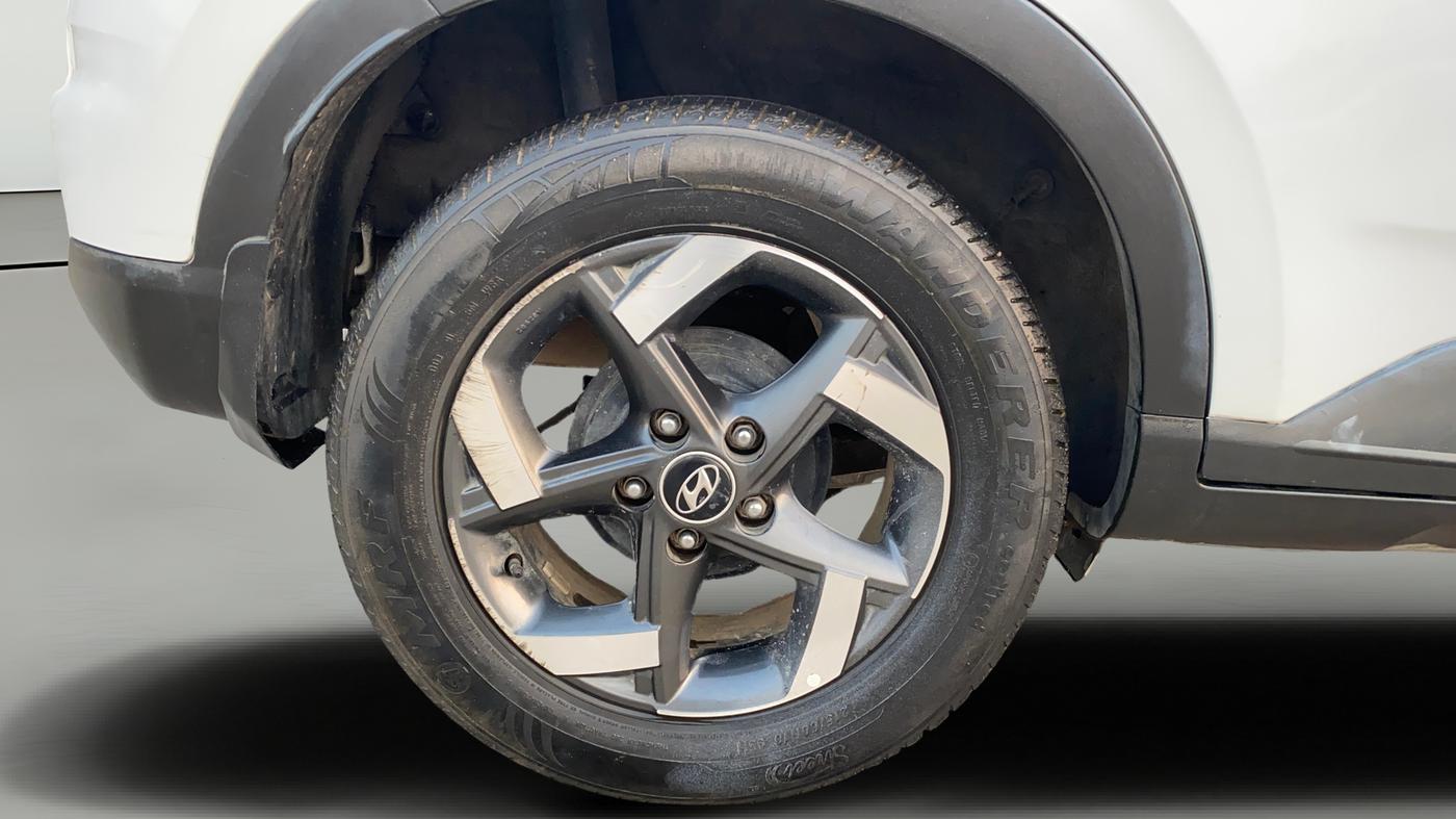 2019 Hyundai VENUE SX 1.0 (O) TURBO, Petrol, Manual, 72,549 km, Right Rear Wheel