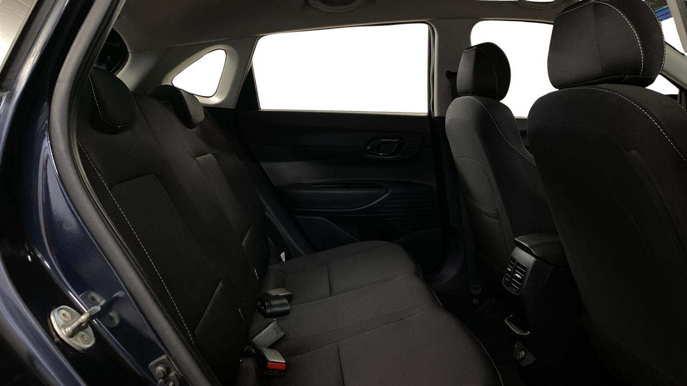 2022 Hyundai NEW I20 SPORTZ 1.2 MT, Petrol, Manual, 55,864 km, Right Side Rear Door Cabin