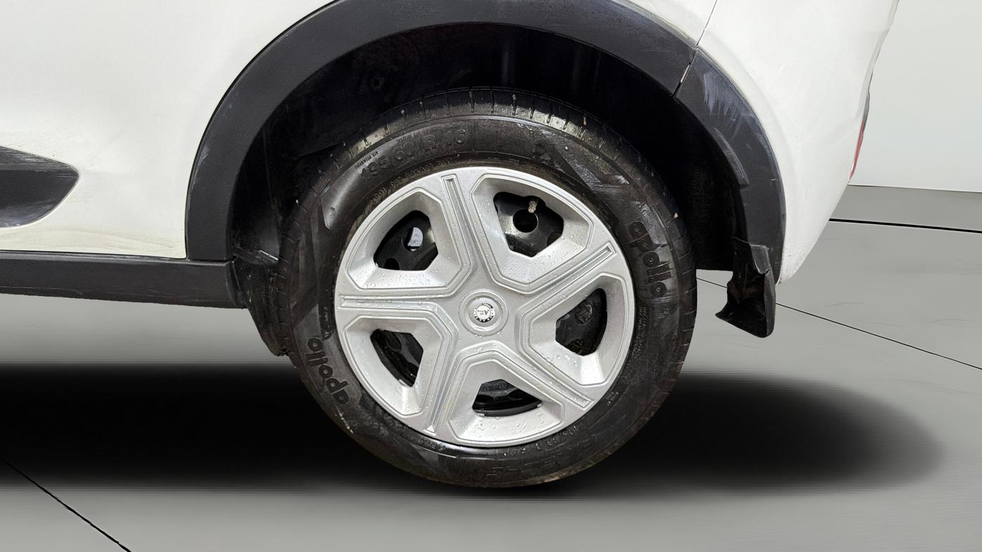 2018 Tata NEXON XM PETROL, CNG, Manual, 76,800 km, Left Rear Wheel