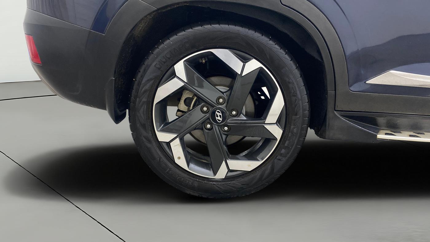 2023 Hyundai ALCAZAR 2.0 SIGNATURE (O) AT 7STR, Petrol, Automatic, 94,654 km, Right Rear Wheel