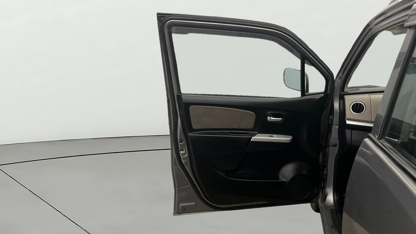 2016 Maruti Wagon R 1.0 LXI CNG, CNG, Manual, 66,473 km, LHS Front Door