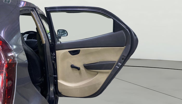 2014 Hyundai Eon MAGNA +, Petrol, Manual, 89,443 km, RHS Rear Door