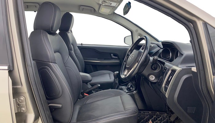 2018 Tata Hexa XT 4X2 7 STR, Diesel, Manual, 1,01,248 km, Right Side Front Door Cabin