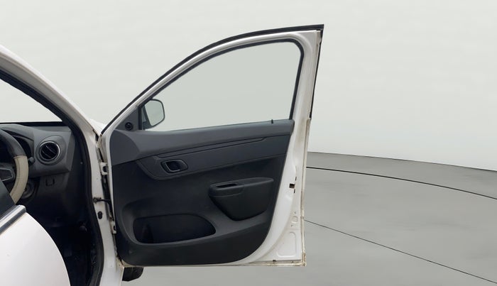 2020 Renault Kwid RXT 1.0 (O), Petrol, Manual, 11,219 km, RHS Front Door