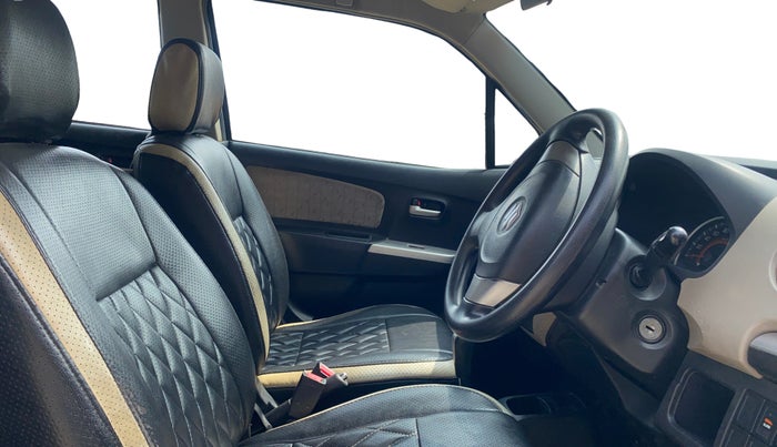 2016 Maruti Wagon R 1.0 VXI AMT, Petrol, Automatic, 99,394 km, Right Side Front Door Cabin