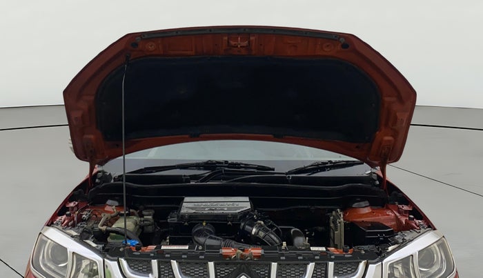 2017 Maruti Vitara Brezza ZDI PLUS DUAL TONE, Diesel, Manual, 1,29,768 km, Open Bonet