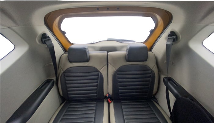 2020 Renault TRIBER RXZ AMT, Petrol, Automatic, 55,886 km, Third Seat Row ( optional )