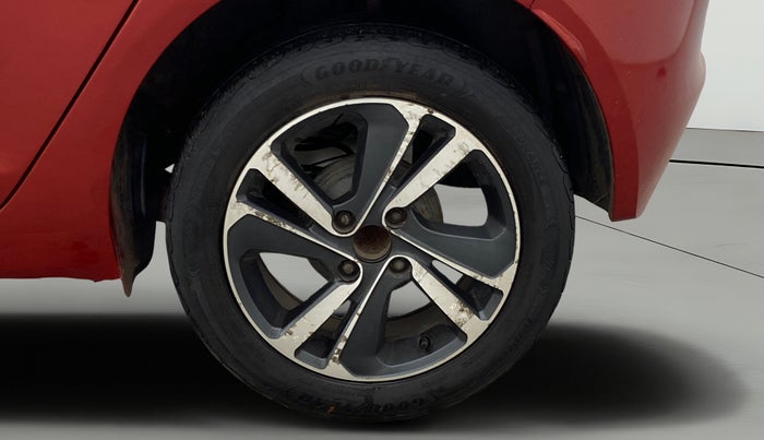 2021 Tata ALTROZ XZ PETROL, Petrol, Manual, 86,202 km, Left Rear Wheel